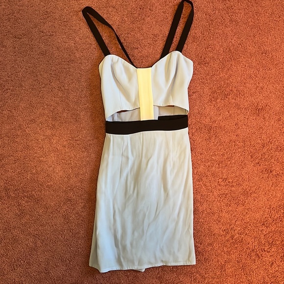 Blue bodycon revolve dress - Picture 5 of 6